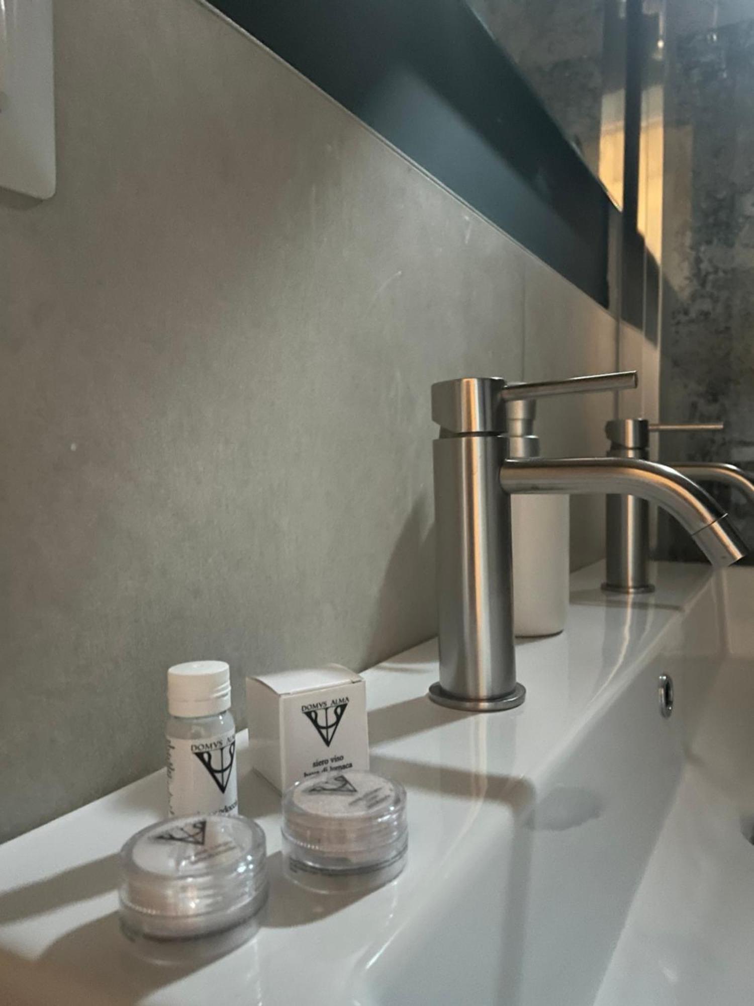 Dimora Santa Lucia Apartman Bologna Kültér fotó